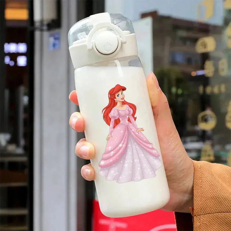 Disney Gourde princesse Disney avec Paille 600 ML, Gourde princesse disney, Gourde Disney Primark
Gourde isotherme princesse Disney, Gourde princesse disney paillette, Gourde Disney adulte, Gourde Disney avec paille, Water C Gourde Bottle®