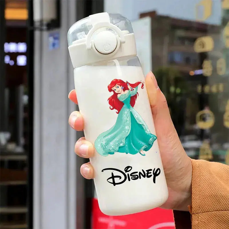Disney Gourde princesse Disney avec Paille 600 ML, Gourde princesse disney, Gourde Disney Primark
Gourde isotherme princesse Disney, Gourde princesse disney paillette, Gourde Disney adulte, Gourde Disney avec paille, Water C Gourde Bottle®