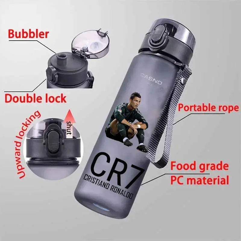 Gourde d'Eau Cristiano Ronaldo 560ML Four-color Portable Sports Outdoor Camping Football Star Water Bottle CR7 Gourde Bottle®