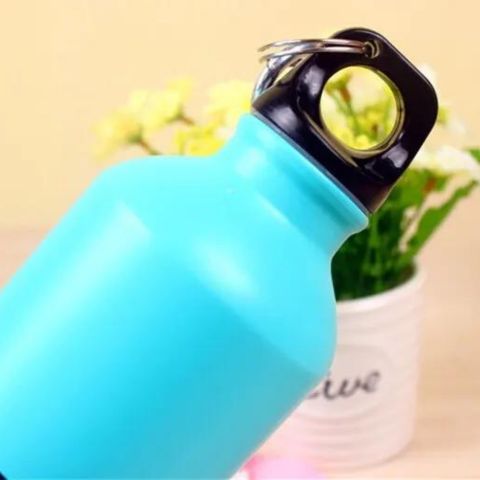 Gourde Isotherme Froid 24 heures , Chaud 12 heures ,Gourde en Acier Inoxydable Alimentaire 304 (188), Système de Fermeture avec Bouchon Anti-Fuite , Gourde 100% Réutilisable et Inodore - Gourde Bottle