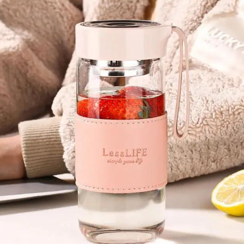 Présentation de notre Bouteille en Verre de Style Japonais avec Infuseur à Thé LessLIFE - gourde bottle