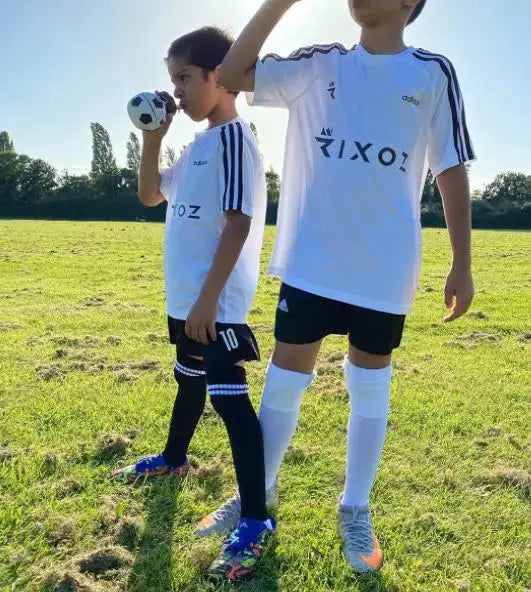 Gourde foot Enfant : Que dois-je boire avant mon match de foot ?