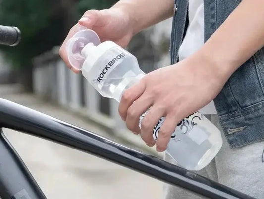 Gourde pour Vélo : Que Mettre dans Son Bidon pour Votre Hydratation - Gourde Bottle®