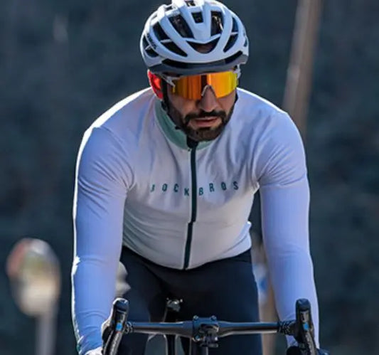 Bidon Vélo : Meilleures Boissons pour Cyclistes ?