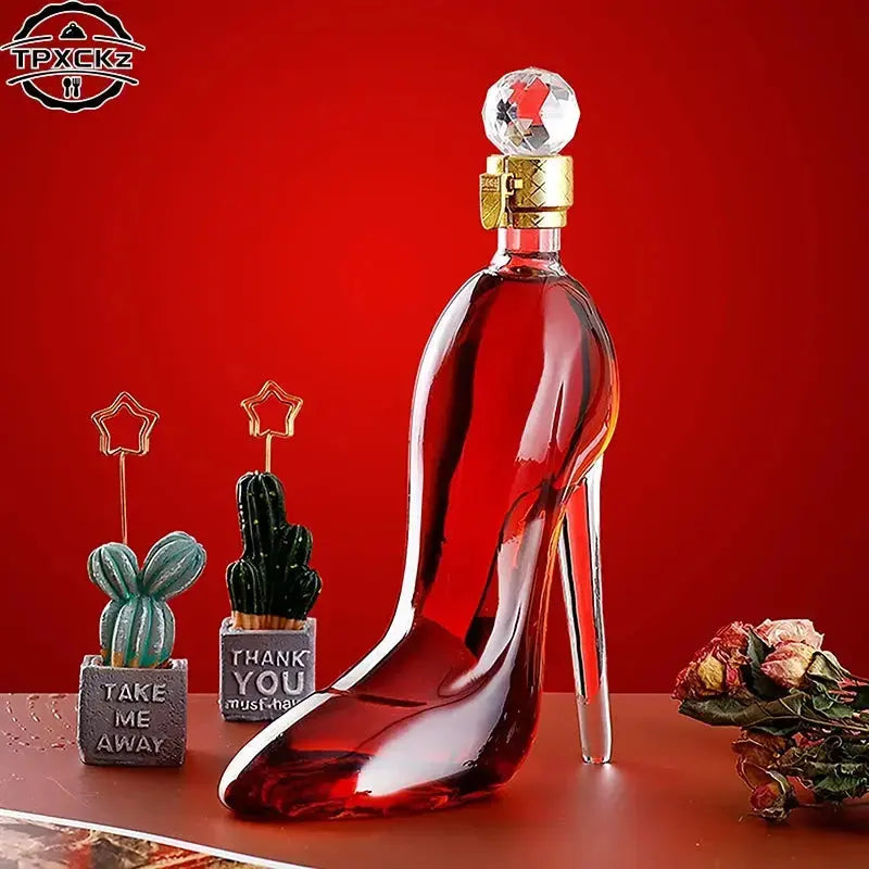 Carafe À Whisky En Forme De chaussures (Queen) Gourde Bottle®