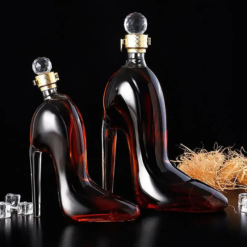 Carafe À Whisky En Forme De chaussures (Queen) Gourde Bottle®