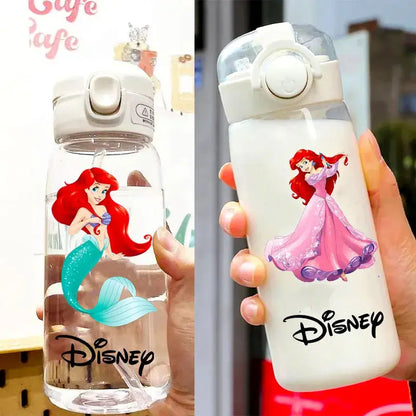 Disney Gourde princesse Disney avec Paille 600 ML, Gourde princesse disney, Gourde Disney Primark
Gourde isotherme princesse Disney, Gourde princesse disney paillette, Gourde Disney adulte, Gourde Disney avec paille,  Water C Gourde Bottle®