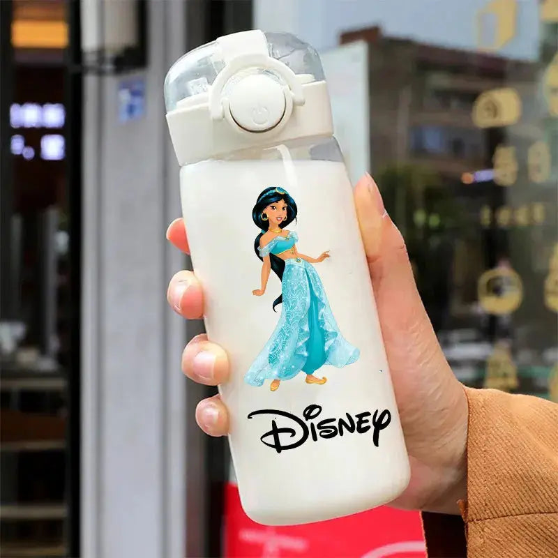 Disney Gourde princesse Disney avec Paille 600 ML, Gourde princesse disney, Gourde Disney Primark
Gourde isotherme princesse Disney, Gourde princesse disney paillette, Gourde Disney adulte, Gourde Disney avec paille,  Water C Gourde Bottle®