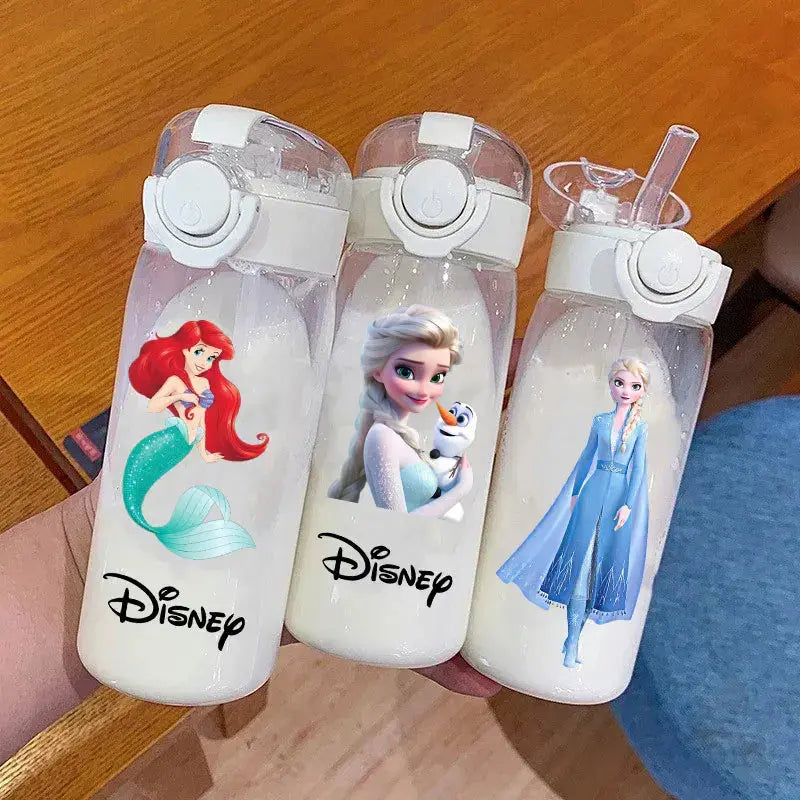 Disney Gourde princesse Disney avec Paille 600 ML, Gourde princesse disney, Gourde Disney Primark
Gourde isotherme princesse Disney, Gourde princesse disney paillette, Gourde Disney adulte, Gourde Disney avec paille,  Water C Gourde Bottle®