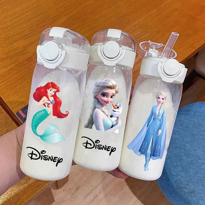 Disney Gourde princesse Disney avec Paille 600 ML, Gourde princesse disney, Gourde Disney Primark
Gourde isotherme princesse Disney, Gourde princesse disney paillette, Gourde Disney adulte, Gourde Disney avec paille,  Water C Gourde Bottle®