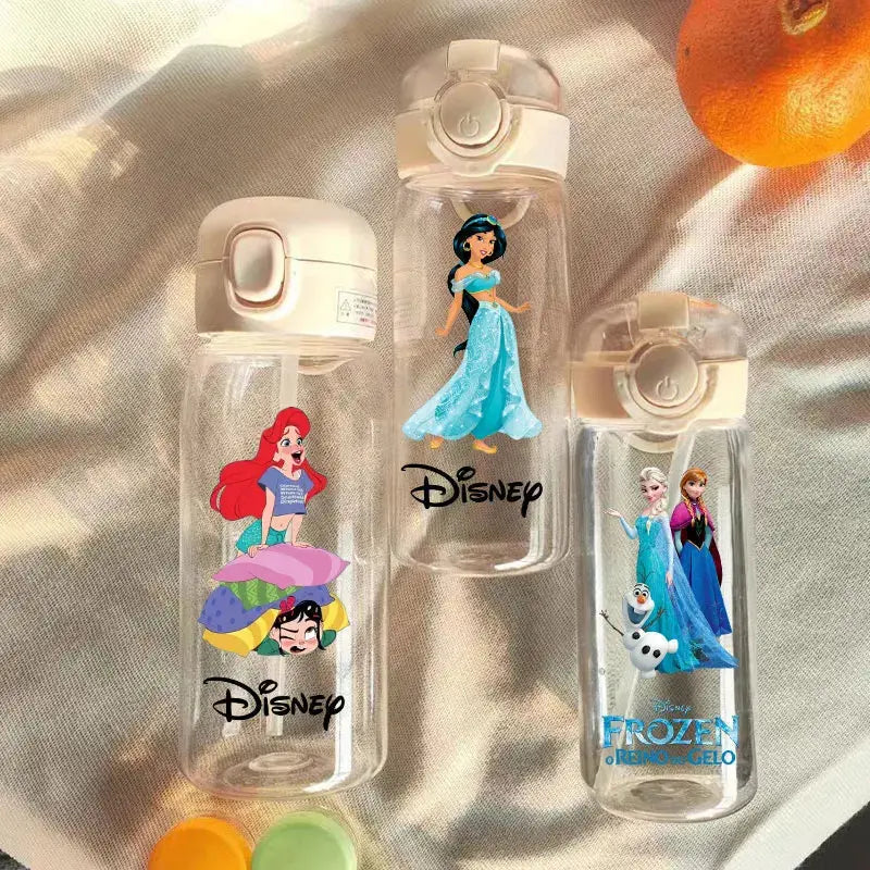 Disney Gourde princesse Disney avec Paille 600 ML, Gourde princesse disney, Gourde Disney Primark
Gourde isotherme princesse Disney, Gourde princesse disney paillette, Gourde Disney adulte, Gourde Disney avec paille,  Water C Gourde Bottle®