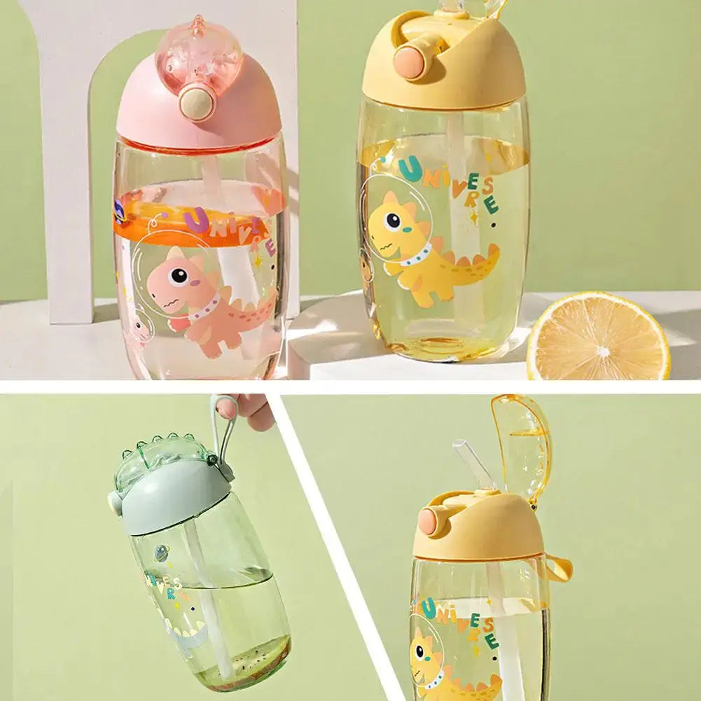Gobelet Dinosaure Personnalisé 500ML, Gobelet plastique dinosaure 500ML, Gobelet personnalisé 500ML,  Children's Water Bottle For School Portable Cartoon Dinosaur Sippy Cup Creative Feeding Cup With Straws And Lids Drinkwar Gourde Bottle®