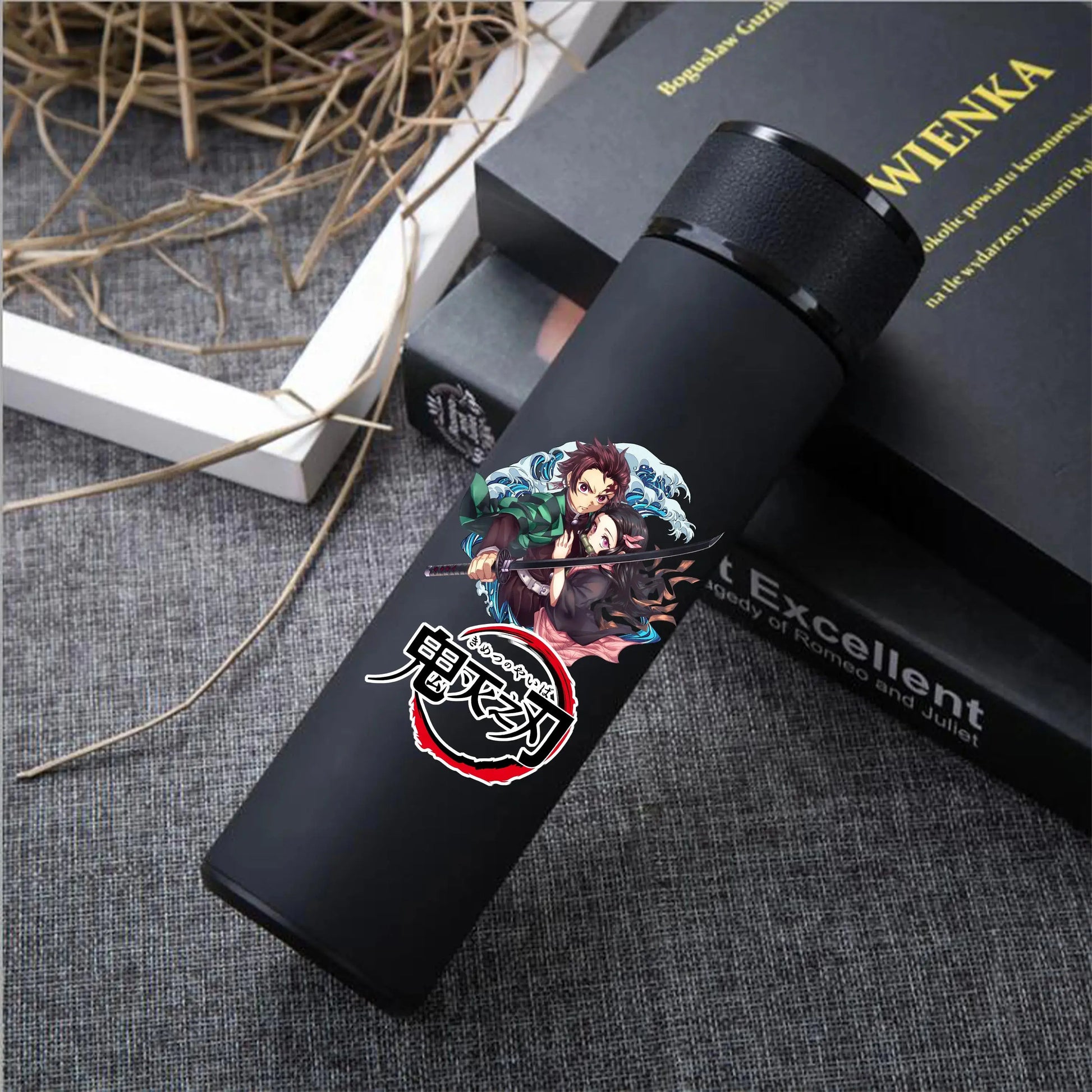 Gourde Connectée Manga Anime Demon Slayer 500ml (Intelligente) Gourde Bottle®