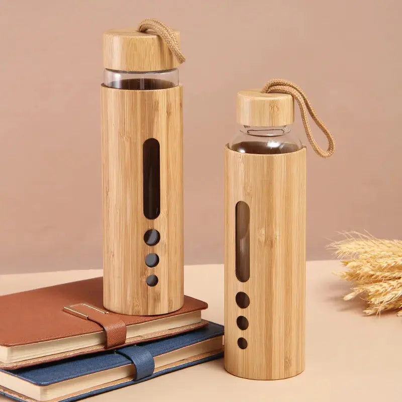 Gourde d'Eau en Verre borosilicate incassable Bambou 500ml, Gourde Verre borosilicate incassable 0,5L, Bouteille en verre Bambou 0,5L, Gourde Verre Bambou Gourde en Verre avec protection Bambou 0,5L , Bouteille Verre avec pro Gourde Bottle®