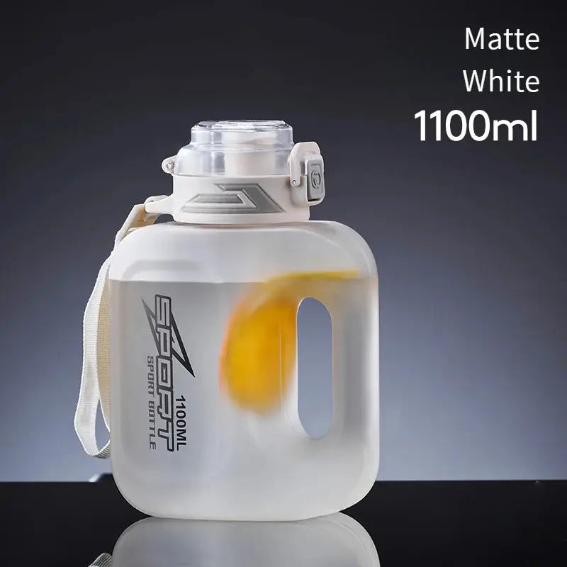 Gourde paille Adulte 1100ml, Gourde avec paille, Gourde paille Decathlon, Gourde isotherme avec paille intégrée, Gourde paille intégrée, Gourde avec paille 1l, Gourde paille 2L,Bidons Sport,  GIANXI Plastic Cup High Tempe Gourde Bottle®