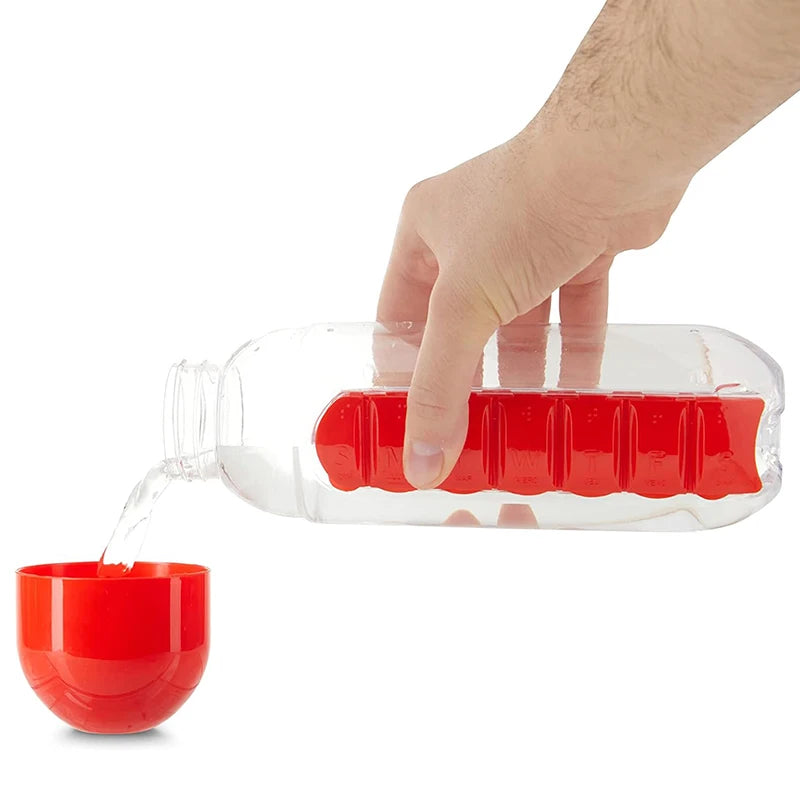 Gourde pilulier journalier  rouge - gourde bottle