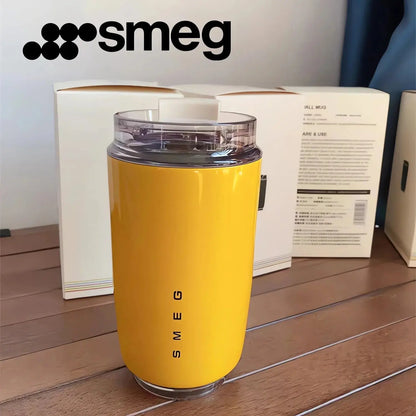SMEG Mug Transportable SMEG 240ml, Smeg coffee Mug Smeg 240ML , Smeg thermos Mug coffee 300ml, Travel Mug SMEG 300 ml,Mug SMEG Prix, Mug Smeg France, SMEG Mug isotherme, Mug Smeg Amazon, Mug Smeg noir, Mug Smeg Beige Gourde Bottle®