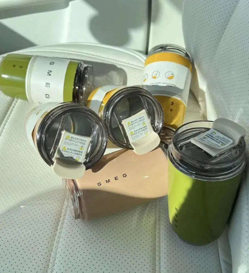 SMEG Mug Transportable SMEG 240ml, Smeg coffee Mug Smeg 240ML , Smeg thermos Mug coffee 300ml, Travel Mug SMEG 300 ml,Mug SMEG Prix, Mug Smeg France, SMEG Mug isotherme, Mug Smeg Amazon, Mug Smeg noir, Mug Smeg Beige Gourde Bottle®