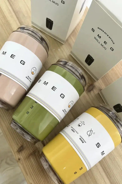 SMEG Mug Transportable SMEG 240ml, Smeg coffee Mug Smeg 240ML , Smeg thermos Mug coffee 300ml, Travel Mug SMEG 300 ml,Mug SMEG Prix, Mug Smeg France, SMEG Mug isotherme, Mug Smeg Amazon, Mug Smeg noir, Mug Smeg Beige Gourde Bottle®